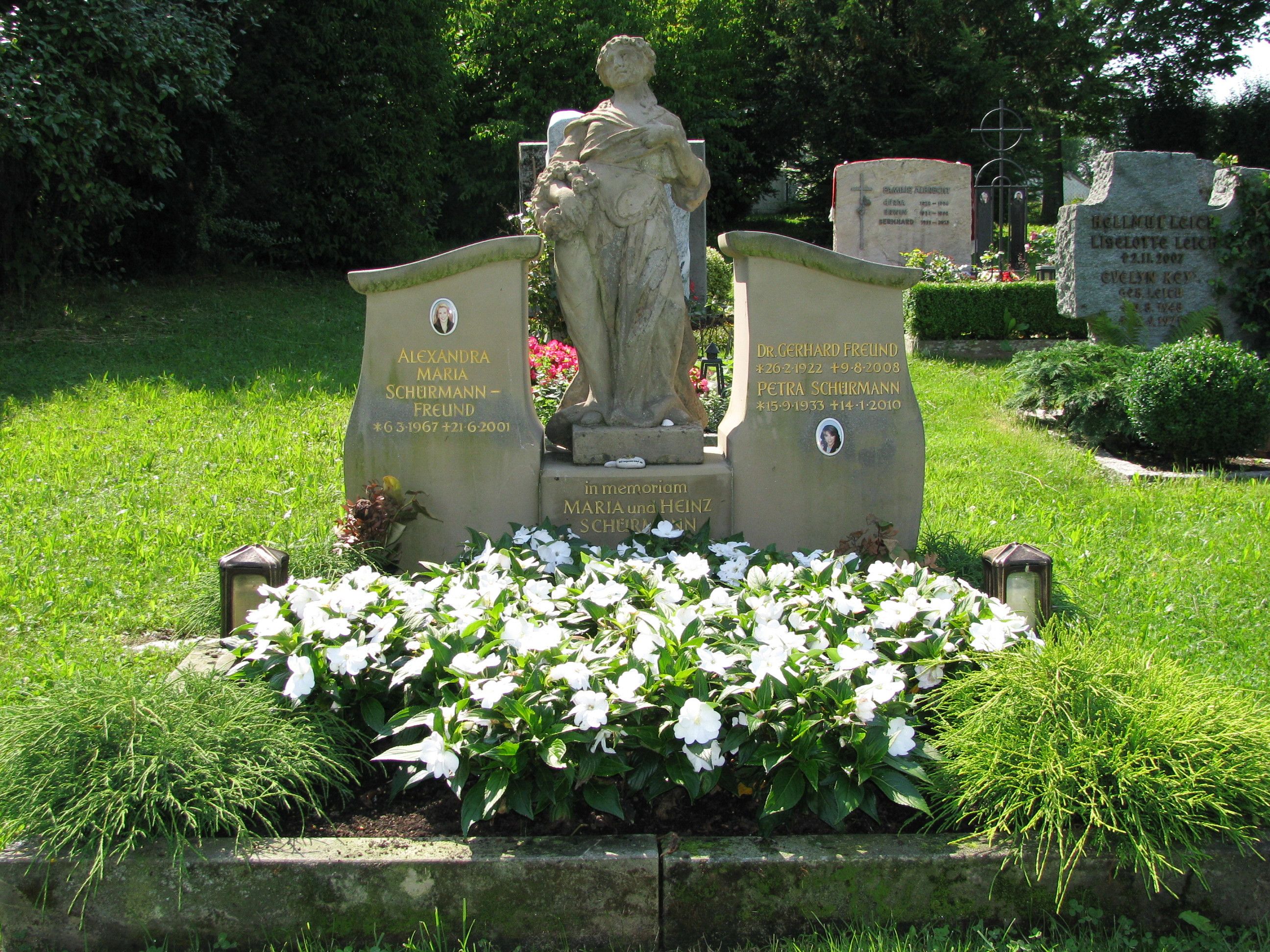 Grabstätte von Petra Schürmann auf dem Friedhof Aufkirchen